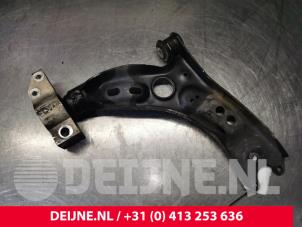 Seat Leon Querlenker unten links vorne O133106 foto 2