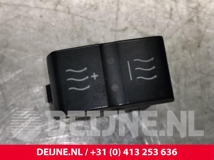 Mercedes Sprinter Seat heating switch O133177