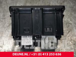 Volkswagen Golf AUX / USB-Anschluss O133185 foto 2