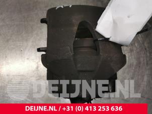 Audi A1 Remklauw (Tang) links-voor O133218 foto 2