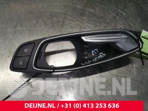 Audi A1 Door handle 4-door, front left O133359 photo 2