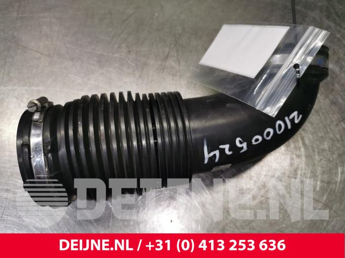 Mercedes B-Klasse Air intake hose O133387