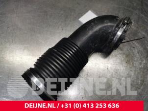 Mercedes B-Klasse Air intake hose O133387 photo 2