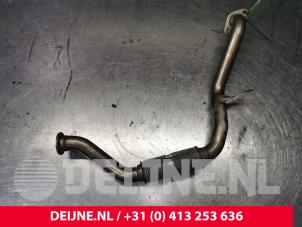 Mercedes B-Klasse EGR tube O133428 photo 2