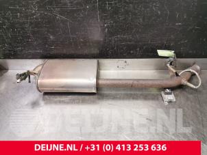 Gebruikte Uitlaat Einddemper Peugeot Expert (V1/VA/VB/VE/VF/VT/VY) 1.6 Blue HDi 95 16V Prijs € 90,75 Inclusief btw aangeboden door van Deijne Onderdelen Uden B.V.