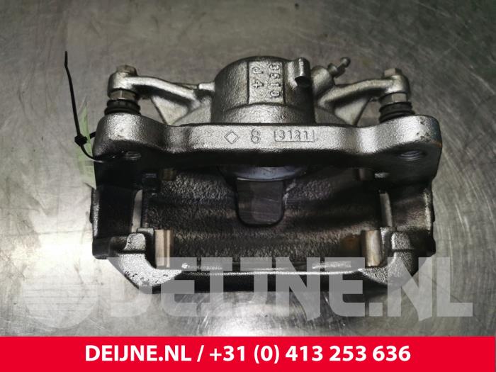Volkswagen Golf Front brake calliper, right O133688