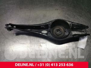 Volkswagen Golf Rear spring retainer, right O133700 photo 2