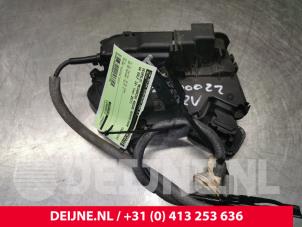 Volkswagen Golf Front door lock mechanism 4-door, right O133738 photo 2