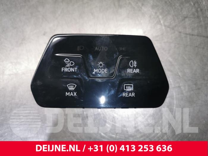 Licht Schakelaar van een Volkswagen Golf VIII (CD1) 1.5 eTSI 16V 2021