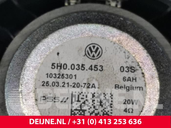 Luidspreker van een Volkswagen Golf VIII (CD1) 1.5 eTSI 16V 2021