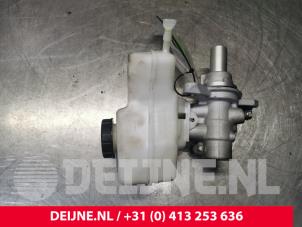 Volkswagen Golf Hoofdremcilinder O134060 foto 2