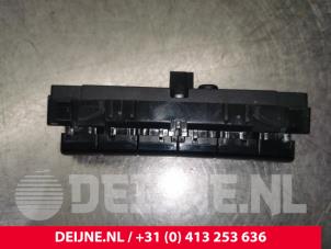 Mercedes C-Klasse PDC switch O134086 photo 3