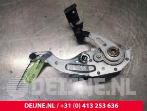 Gebruikte Sluithulpmotor achterklep Mercedes C (W205) C-220 2.2 CDI BlueTEC, C-220 d 16V Prijs € 150,00 Margeregeling aangeboden door van Deijne Onderdelen Uden B.V.
