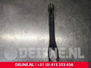 Mercedes C-Klasse Draagarm onder links-achter O134155 foto 3