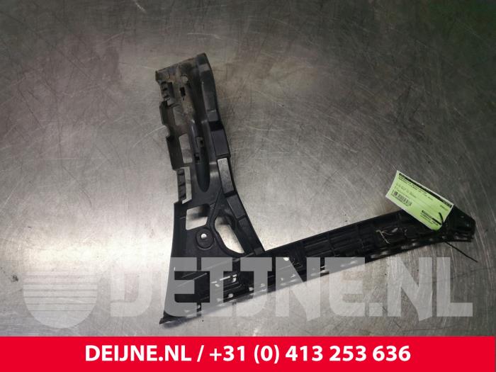Mercedes C-Klasse Rear bumper bracket, right O134187
