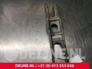 Mercedes C-Klasse Veerschotel rechts-achter O134249 foto 3