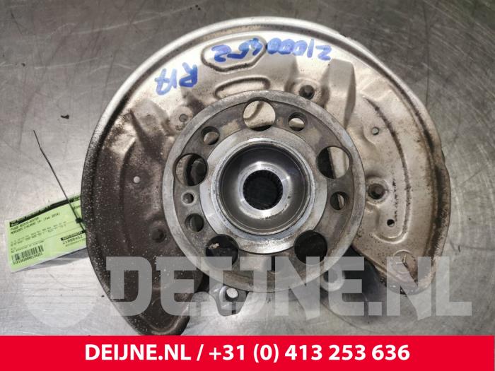 Mercedes C-Klasse Knuckle, rear right O134251