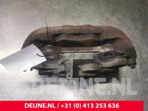 Mercedes C-Klasse Bremszange links vorne O134254 foto 3