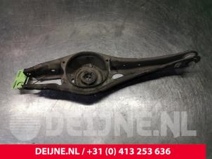 Volkswagen Golf Rear spring retainer, right O134272 photo 3