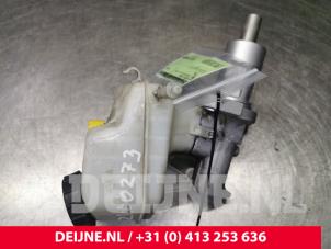 Gebruikte Hoofdremcilinder Opel Insignia Sports Tourer 2.0 Turbo 16V Ecotec Prijs € 20,00 Margeregeling aangeboden door van Deijne Onderdelen Uden B.V.