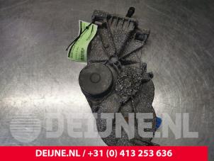 Mercedes C-Klasse Motor for power tailgate closer O134426 photo 2