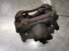 Fiat Doblo Cargo (263) 1.3 D Multijet Remklauw (Tang) links-voor