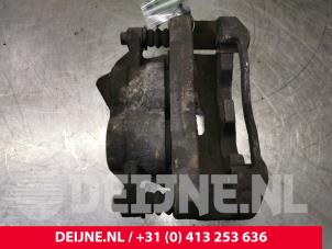 Ford Transit Remklauw (Tang) rechts-voor O134661 foto 2
