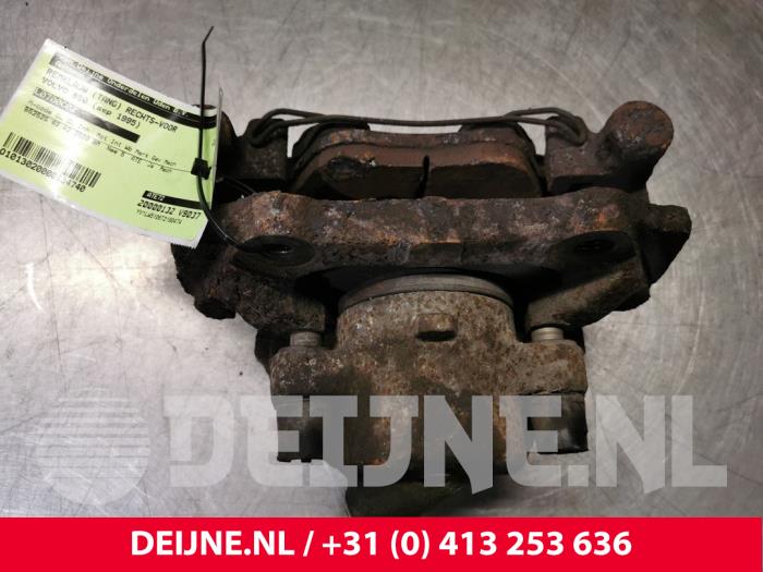 Volvo 850 Bremszange rechts vorne O134740
