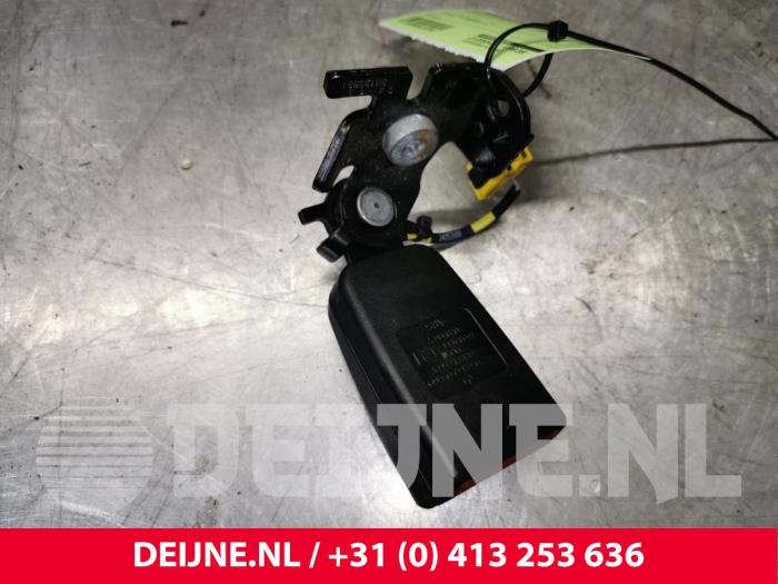 Mercedes C-Klasse Veiligheidsgordel Insteek links-achter O134745