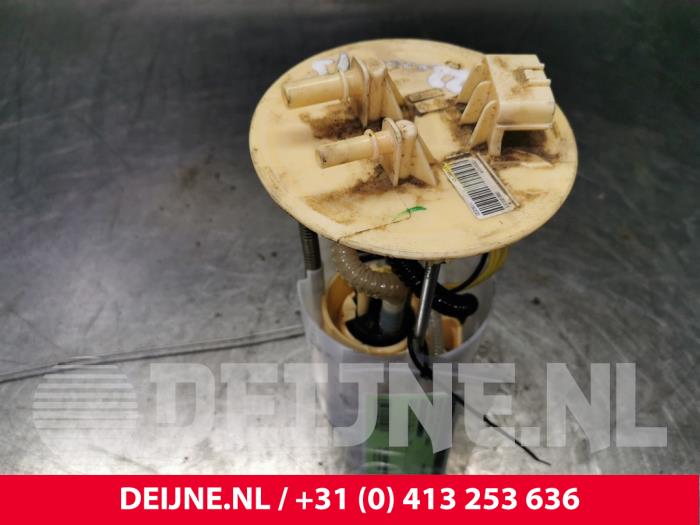 Gebruikte Brandstofpomp Elektrisch Renault Master III (EV/HV/UV/VA/VB/VD/VF/VG/VJ) 2.3 dCi 130 16V RWD Prijs € 151,25 Inclusief btw aangeboden door van Deijne Onderdelen Uden B.V.