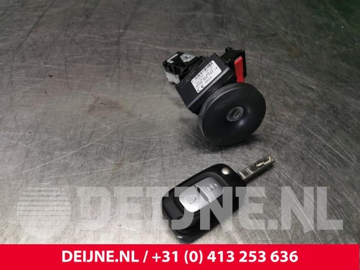 Renault Master Kontaktslot+Sleutel O134763