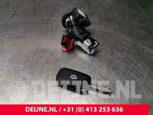 Renault Master Ignition lock + key O134763 photo 2