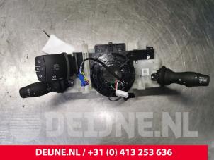Gebruikte Schakelaar Stuurkolom (licht) Renault Master IV (EV/HV/UV/VA/VB/VD/VF/VG/VJ) 2.3 dCi 130 16V RWD Prijs € 151,25 Inclusief btw aangeboden door van Deijne Onderdelen Uden B.V.