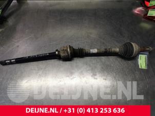Opel Vivaro Aandrijfas rechts-voor O134832 foto 2