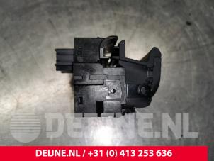 Audi A3 Handrem schakelaar O134916 foto 3