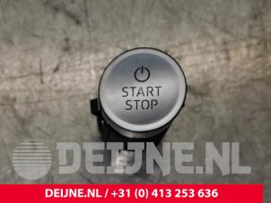 Gebruikte Start/Stop schakelaar Audi A3 Sportback (8VA/8VF) 1.4 TFSI 16V e-tron Prijs € 19,00 Margeregeling aangeboden door van Deijne Onderdelen Uden B.V.