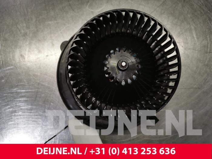 Volkswagen Crafter Heizung Belüftungsmotor O135109