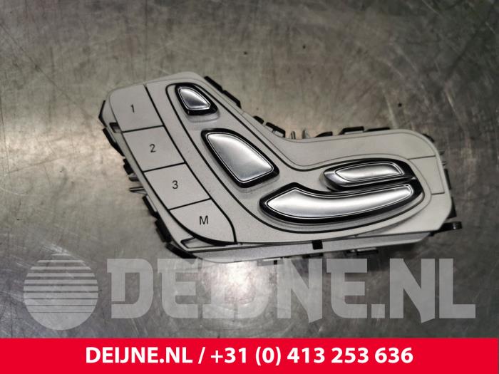Mercedes C-Klasse Stoelverstellings Schakelaar O135151