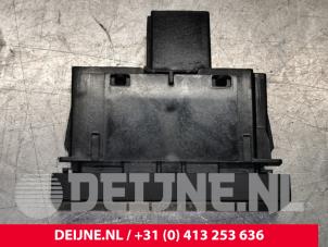 Volkswagen Crafter ESP Schalter O135159 foto 3