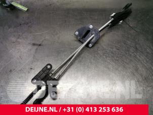 Volkswagen Crafter Gearbox shift cable O135181 photo 2