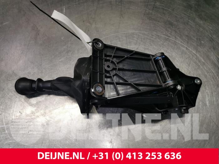 Volkswagen Crafter Versnellingspook O135182
