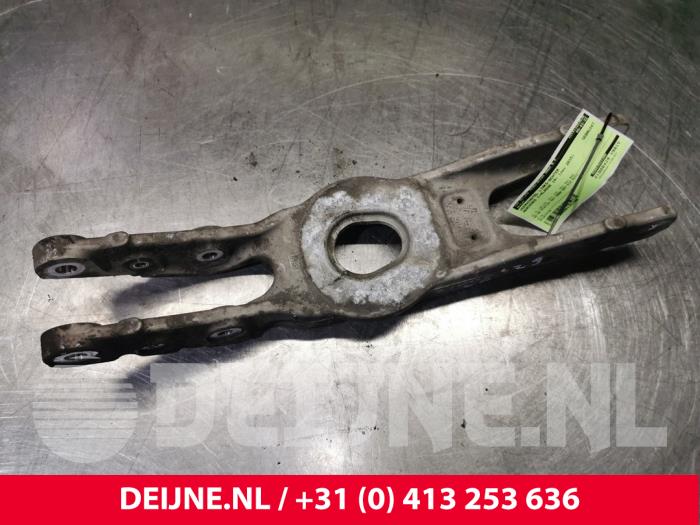 Mercedes C-Klasse Veerschotel links-achter O135199