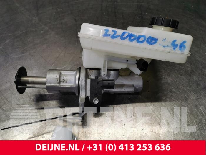 Volkswagen Crafter Hoofdremcilinder O135216