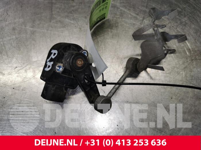 Mercedes C-Klasse Xenon height adjustment O135202