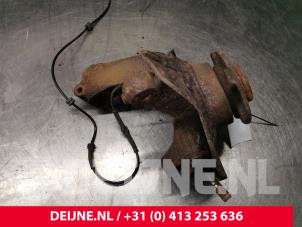 Fiat Ducato Fusee links-voor O135279 foto 2