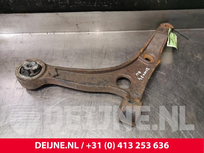 Fiat Ducato Draagarm onder rechts-voor O135365