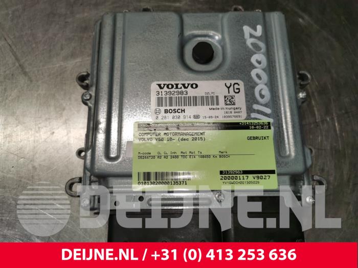 Volvo V60 Engine management computer O135371