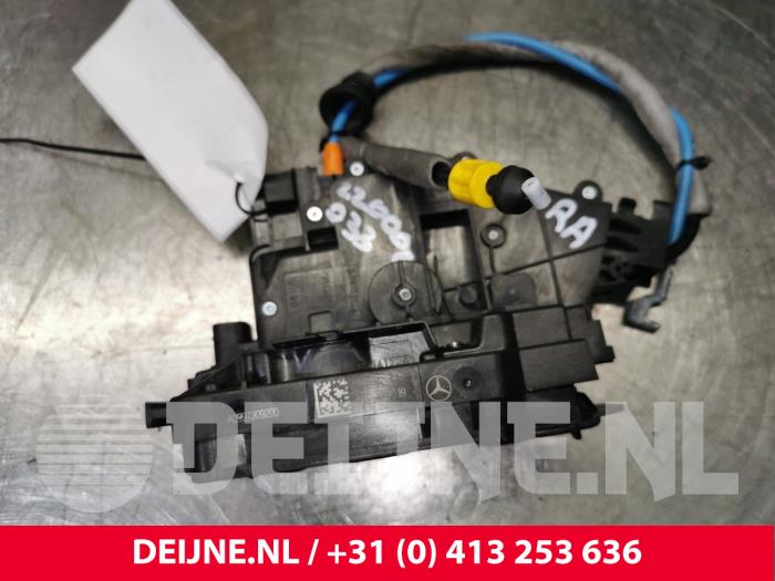 Mercedes GLE Deurslot Mechaniek 4Deurs rechts-achter O135425