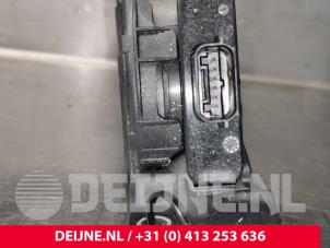 Volvo V40 Accelerator pedal O135433 photo 3