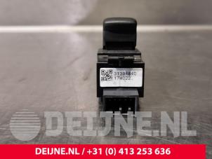 Volvo V40 Electric window switch O135454 photo 2